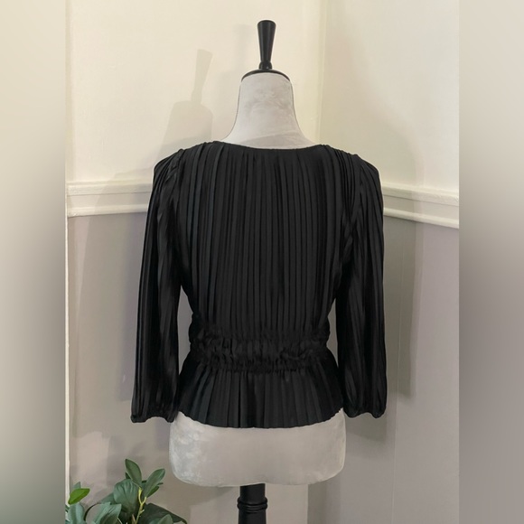 Japna Black Silky Pleated Cinched Waist Blouse - Picture 3 of 8